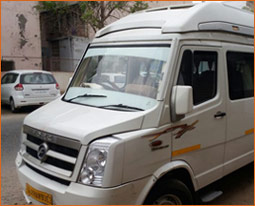 Tempo Traveller 13 Seater Extra Luggage